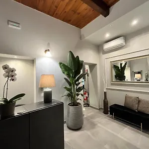 Soha Piazza Di Spagna Boutique Konukevi Roma
